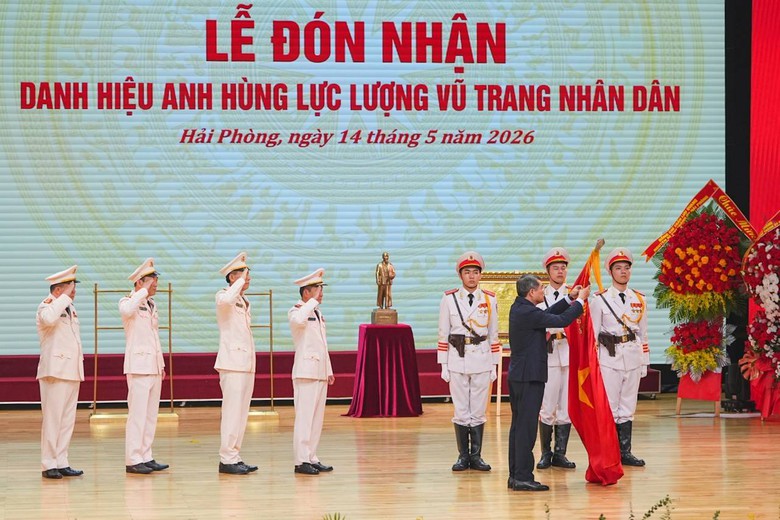 C&ocirc;ng an TP Hải Ph&ograve;ng đ&oacute;n nhận danh hiệu Anh h&ugrave;ng lực lượng vũ trang nh&acirc;n d&acirc;n- Ảnh 1.