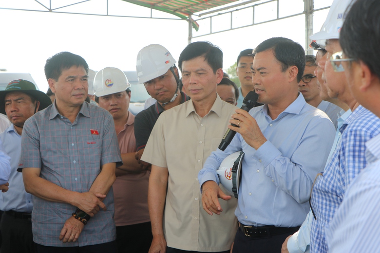 Ph&oacute; Chủ tịch Quốc hội Nguyễn Hồng Di&ecirc;n khảo s&aacute;t thực địa dự &aacute;n đường V&agrave;nh đai 3 TP.HCM- Ảnh 3.