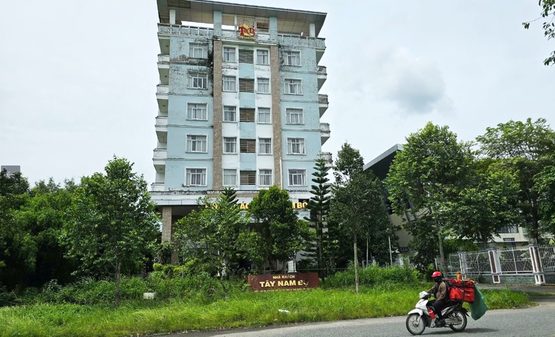 Cần Thơ: T&igrave;m hướng xử l&yacute; h&agrave;ng trăm trụ sở, nh&agrave; đất c&ocirc;ng d&ocirc;i dư- Ảnh 3.