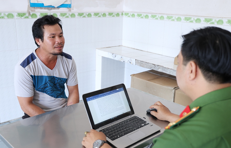 Bắt hai đối tượng cưỡng đoạt hơn 1.640 tấn c&aacute; tra tại An Giang- Ảnh 2.