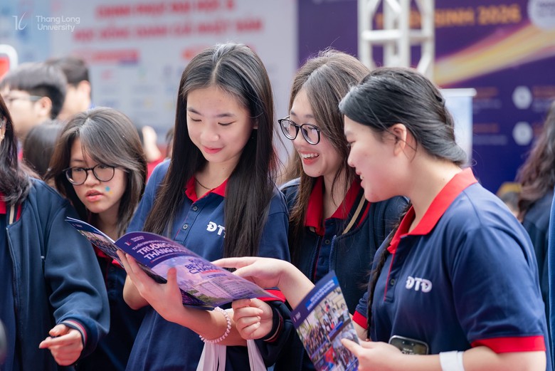 H&agrave; Nội bố tr&iacute; hơn 15.000 c&aacute;n bộ coi thi tốt nghiệp THPT năm 2026- Ảnh 1.