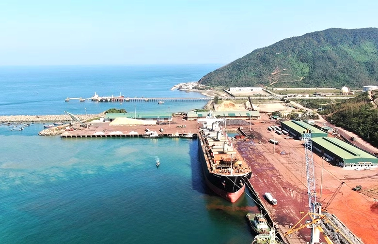 Gỡ n&uacute;t thắt logistics ở Vũng &Aacute;ng để khơi th&ocirc;ng d&ograve;ng chảy h&agrave;ng h&oacute;a- Ảnh 1.