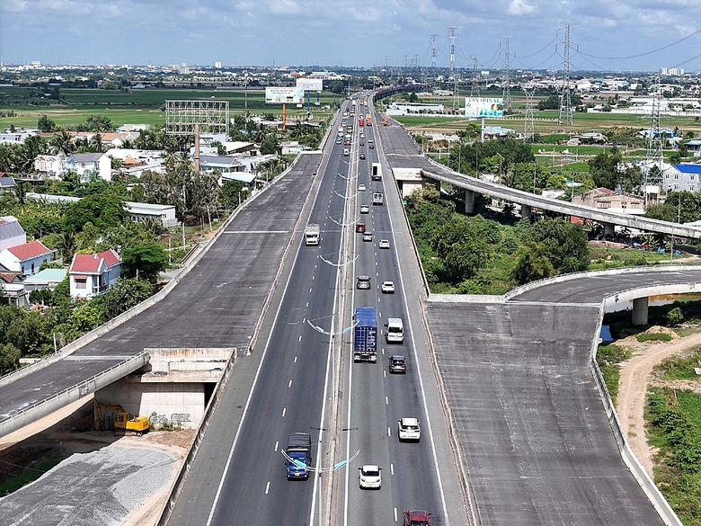 T&acirc;y Ninh đề xuất Quốc hội tạo điều kiện ph&aacute;t triển th&agrave;nh th&agrave;nh phố trực thuộc- Ảnh 3.