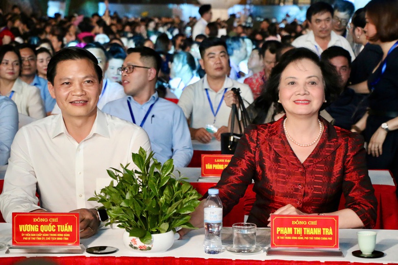 Th&aacute;i Nguy&ecirc;n khai mạc m&ugrave;a du lịch 2026 với đại nhạc hội &ldquo;Hồ tr&ecirc;n n&uacute;i - Tr&agrave; trong m&acirc;y&rdquo;- Ảnh 1.