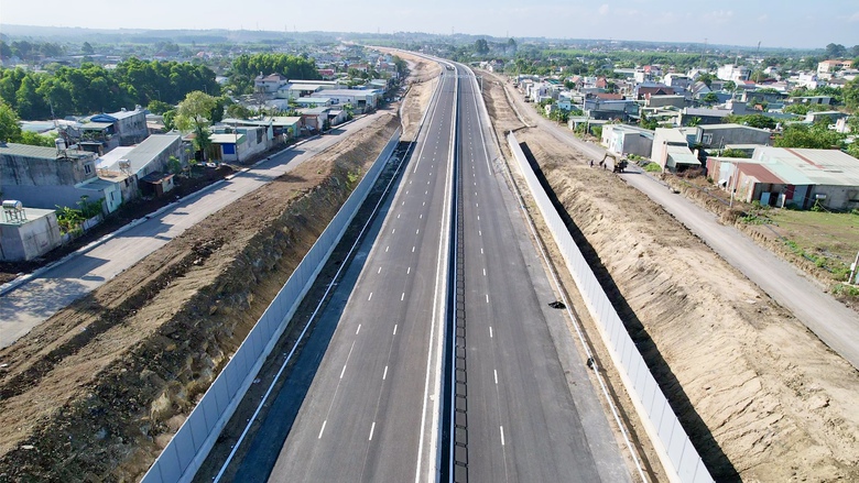 Đ&oacute;ng lối Bưng M&ocirc;n để khai th&aacute;c đồng bộ 54km cao tốc Bi&ecirc;n H&ograve;a - Vũng T&agrave;u từ 17h ng&agrave;y 18/5- Ảnh 3.