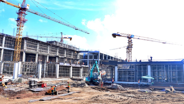 Đảm bảo nguồn vật liệu, tăng tốc thi c&ocirc;ng Bệnh viện Đa khoa C&agrave; Mau 1.200 giường- Ảnh 2.