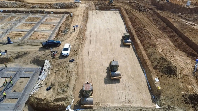 11 c&ocirc;ng trường nội tr&uacute; ở bi&ecirc;n giới Lai Ch&acirc;u tăng tốc "3 ca, 4 k&iacute;p" - Ảnh 3.