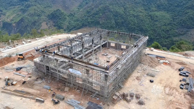 11 c&ocirc;ng trường nội tr&uacute; ở bi&ecirc;n giới Lai Ch&acirc;u tăng tốc "3 ca, 4 k&iacute;p" - Ảnh 11.