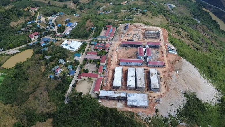 11 c&ocirc;ng trường nội tr&uacute; ở bi&ecirc;n giới Lai Ch&acirc;u tăng tốc "3 ca, 4 k&iacute;p" - Ảnh 12.