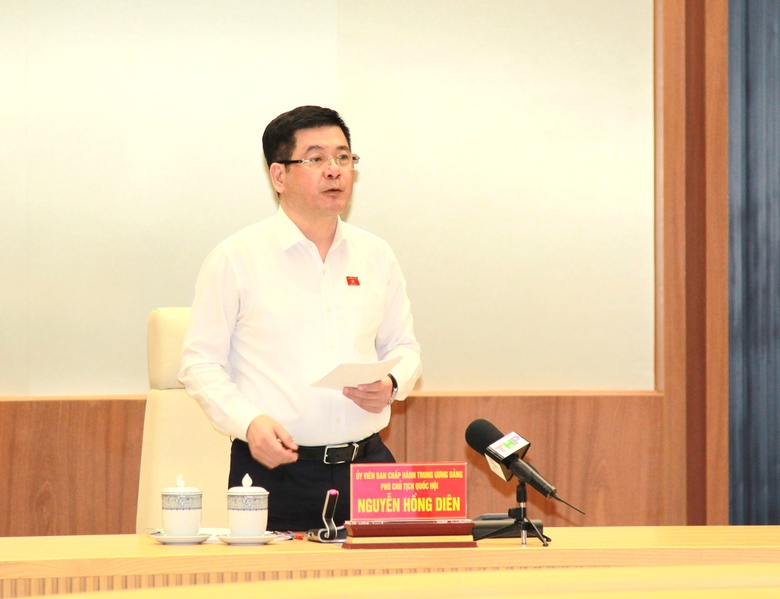 Ph&oacute; Chủ tịch Quốc hội Nguyễn Hồng Di&ecirc;n th&uacute;c Hải Ph&ograve;ng đẩy nhanh dự &aacute;n đường sắt quốc gia- Ảnh 1.