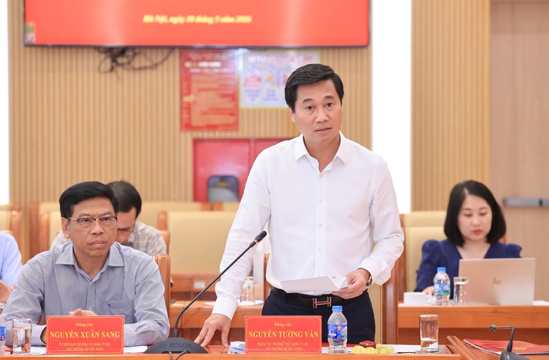 Đo&agrave;n Kiểm tra, gi&aacute;m s&aacute;t số 12 của Bộ Ch&iacute;nh trị l&agrave;m việc với Đảng ủy Bộ X&acirc;y dựng- Ảnh 3.