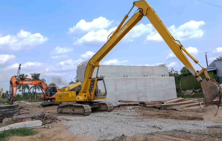 Dự &aacute;n v&agrave;nh đai ph&iacute;a T&acirc;y Cần Thơ chậm tiến độ v&igrave; vướng di dời điện cao thế- Ảnh 3.