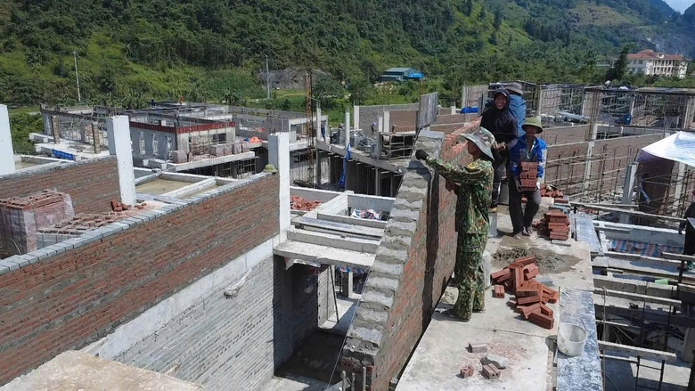 L&agrave;o Cai: Chắt chiu từng giọt nước, tăng tốc x&acirc;y trường nơi bi&ecirc;n giới- Ảnh 13.