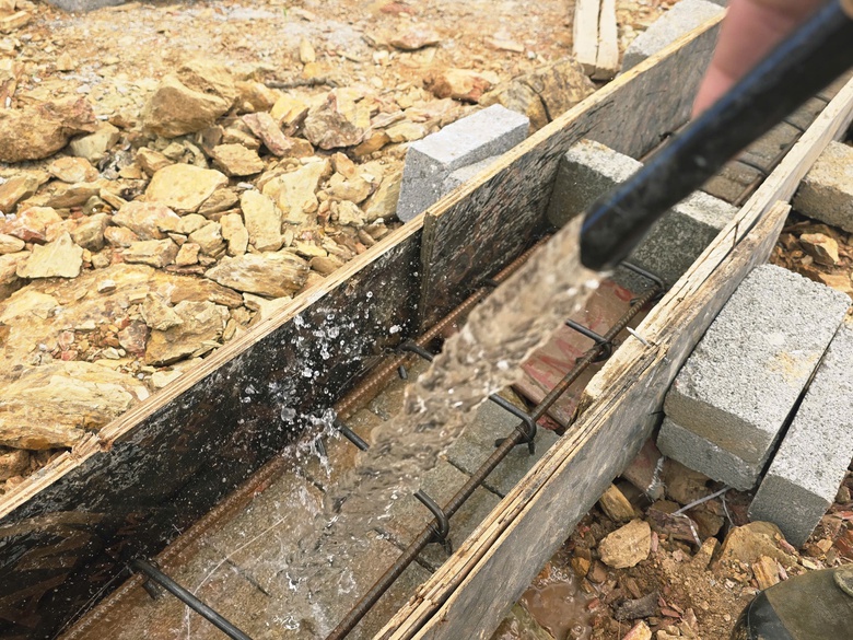 L&agrave;o Cai: Chắt chiu từng giọt nước, tăng tốc x&acirc;y trường nơi bi&ecirc;n giới- Ảnh 1.