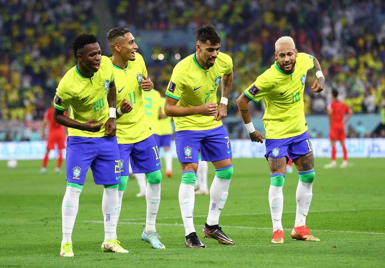 HLV Ancelotti gây tranh cãi khi gọi Neymar lên tuyển Brazil dự World Cup 2026- Ảnh 2. HLV Ancelotti gây tranh cãi khi gọi Neymar lên tuyển Brazil dự World Cup 2026- Ảnh 2.