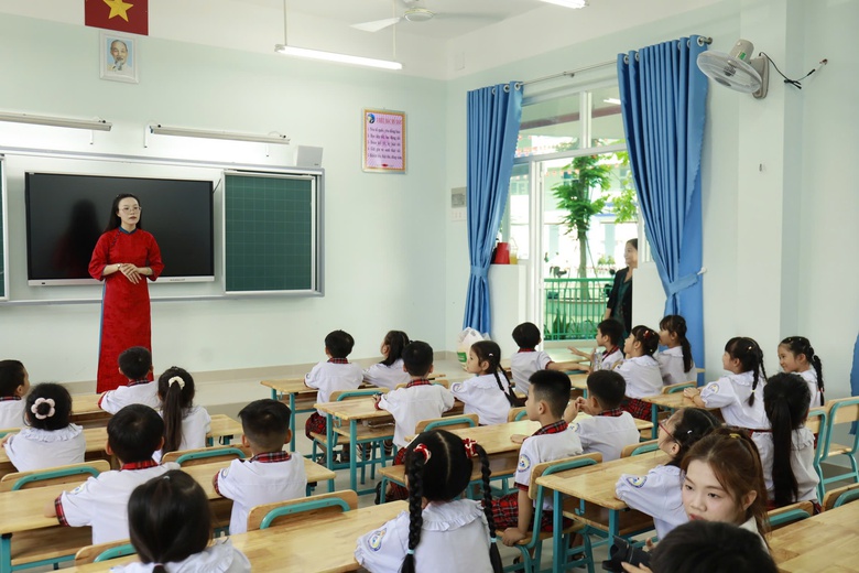 TP.HCM ph&aacute;t động cao điểm 100 ng&agrave;y ho&agrave;n th&agrave;nh 1.000 ph&ograve;ng học- Ảnh 3.