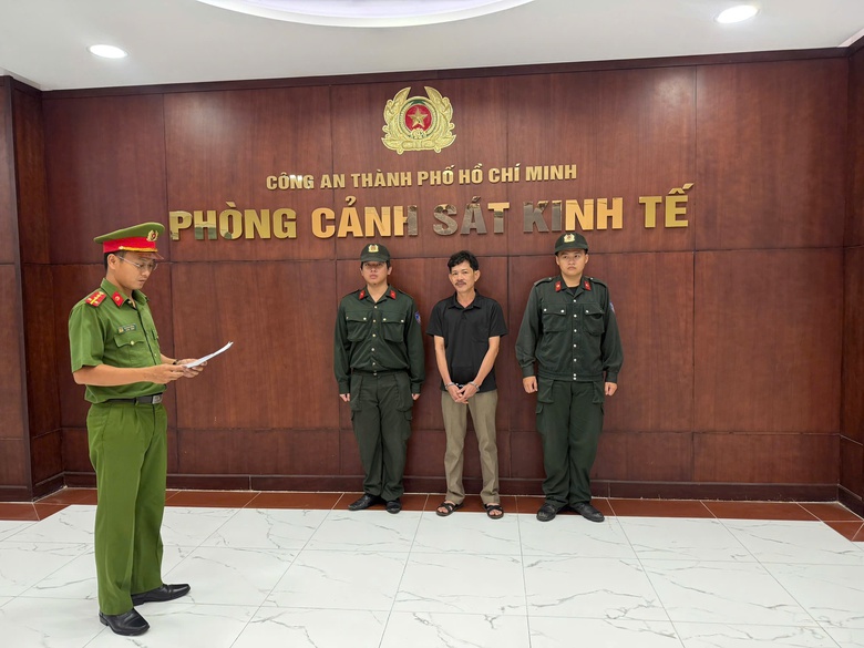 Triệt ph&aacute; đường d&acirc;y lừa đảo hơn 22 tỷ đồng qua hồ sơ x&acirc;y dựng giả- Ảnh 1.