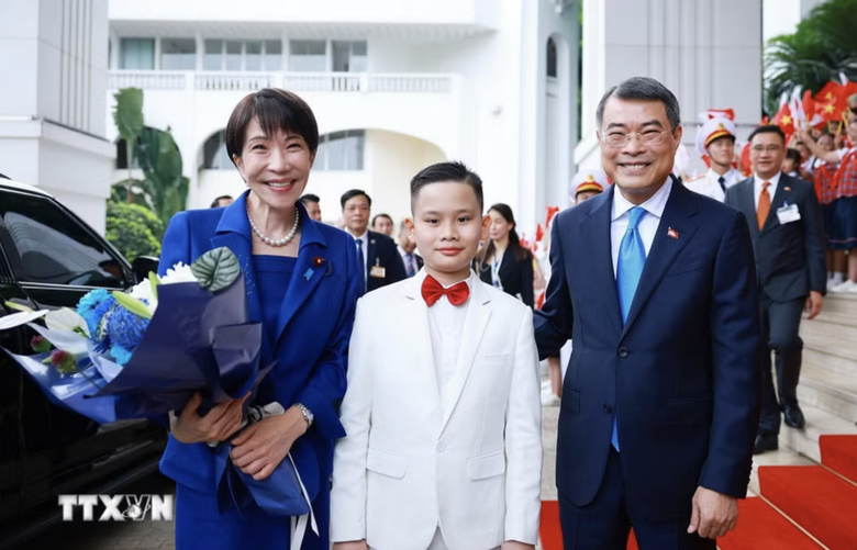 Thủ tướng L&ecirc; Minh Hưng chủ tr&igrave; lễ đ&oacute;n ch&iacute;nh thức Thủ tướng Nhật Bản- Ảnh 2.