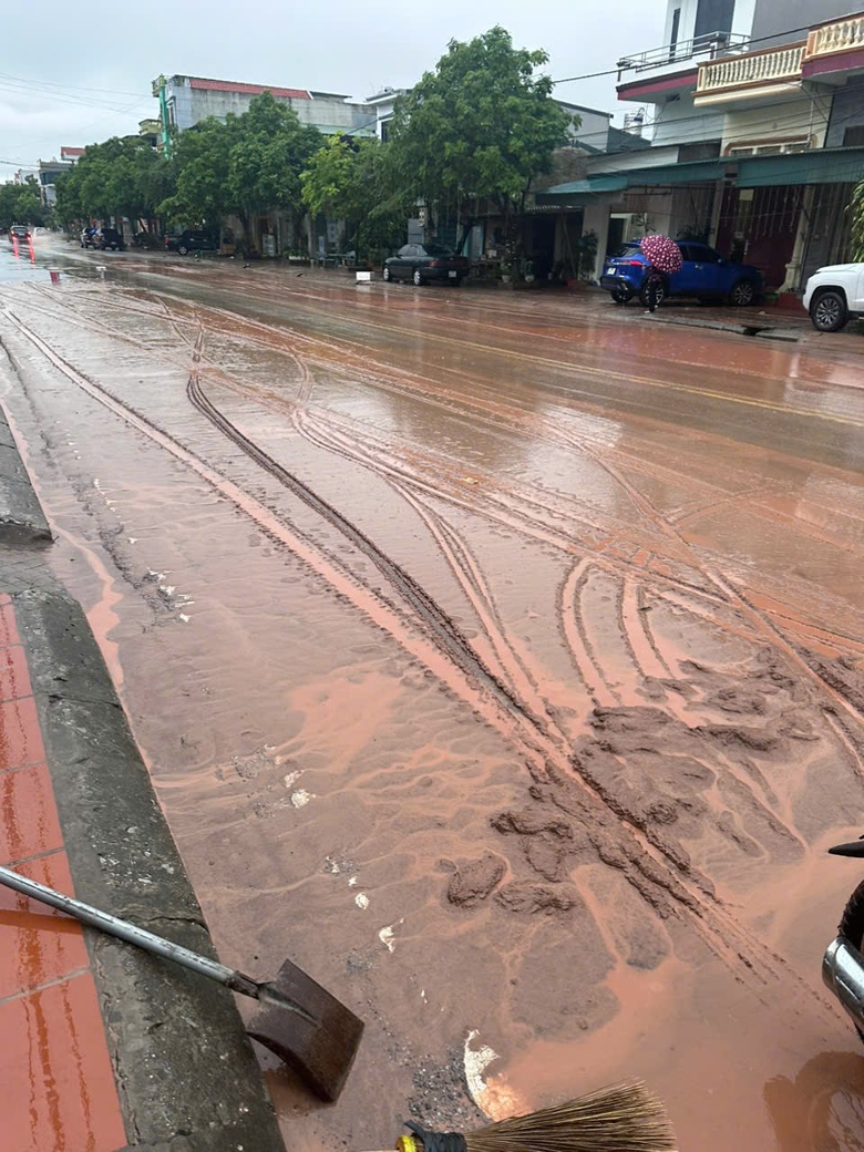 Quảng Ninh: Khẩn cấp khắc phục nhiều điểm ngập &uacute;ng, sạt lở mất an to&agrave;n sau mưa lớn- Ảnh 5.