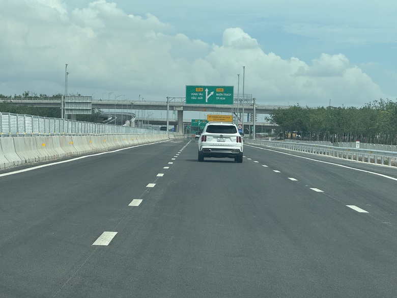 Đề xuất mở n&uacute;t giao Long Th&agrave;nh cho xe từ TP.HCM v&agrave;o cao tốc Bi&ecirc;n H&ograve;a - Vũng T&agrave;u- Ảnh 2.