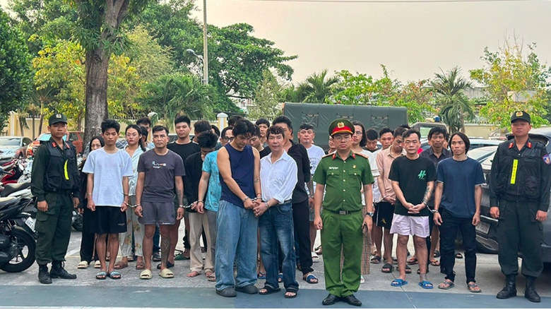 TP.HCM: Bắt tạm giam ca sĩ Long Nhật v&agrave; 70 đối tượng trong đường d&acirc;y ma t&uacute;y- Ảnh 1.