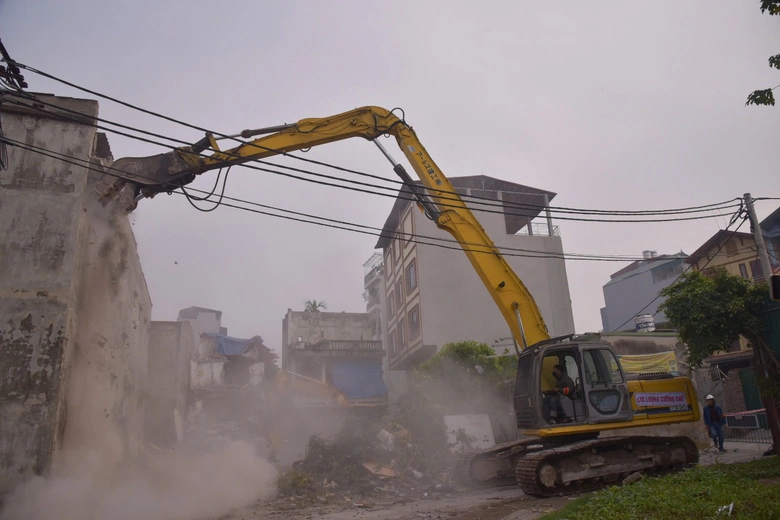 H&agrave; Nội siết kiểm so&aacute;t m&ocirc;i trường tại c&aacute;c dự &aacute;n trọng điểm giữa m&ugrave;a nắng n&oacute;ng- Ảnh 1.
