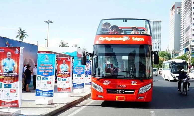 Kh&aacute;nh H&ograve;a sẽ khai th&aacute;c xe bu&yacute;t 2 tầng tho&aacute;ng n&oacute;c phục vụ du lịch ven biển- Ảnh 1.