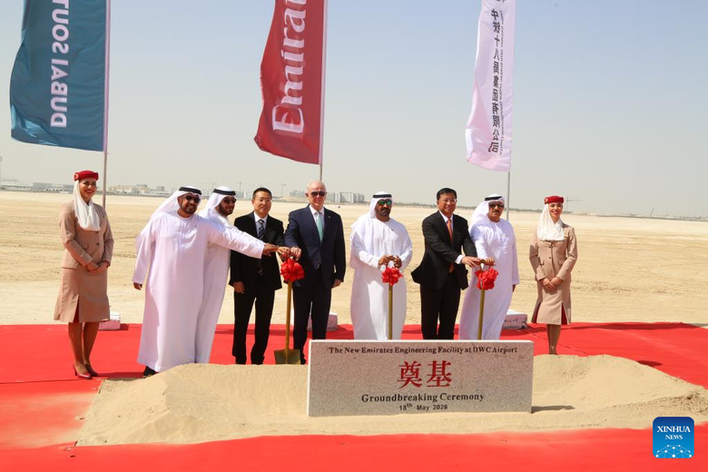 Trung Quốc khởi công tổ hợp hàng không 5 tỷ USD tại UAE- Ảnh 1. Trung Quốc khởi công tổ hợp hàng không 5 tỷ USD tại UAE- Ảnh 1.