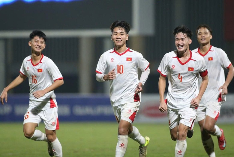 HLV Roland mơ c&ugrave;ng U17 Việt Nam l&agrave;m n&ecirc;n kỳ t&iacute;ch ở World Cup- Ảnh 2.