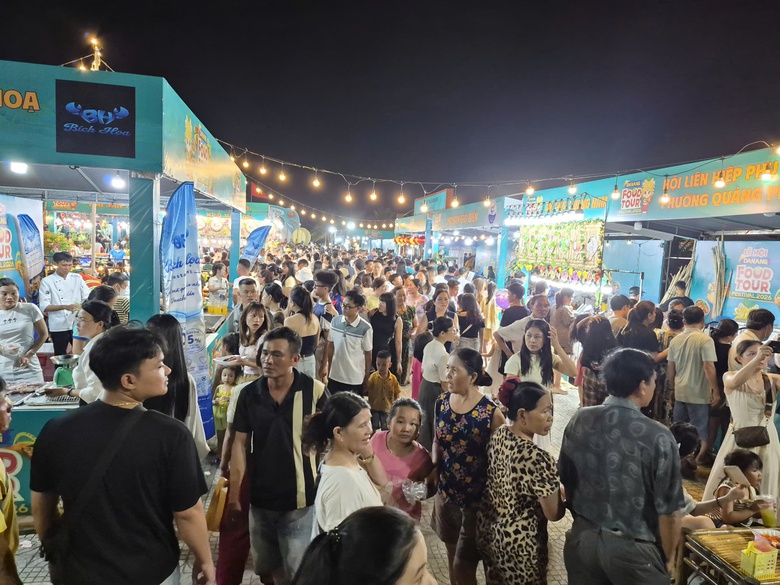 Đ&agrave; Nẵng: Ng&agrave;y hội ẩm thực &ldquo;Vị Biển&rdquo; kết nối văn h&oacute;a v&agrave; trải nghiệm bản địa Đ&agrave; Nẵng- Ảnh 3.