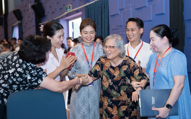 H&agrave;nh tr&igrave;nh truyền lửa của nữ gi&aacute;o sư To&aacute;n học đầu ti&ecirc;n của Việt Nam- Ảnh 1.