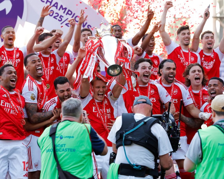 Arsenal hạ Crystal Palace, t&agrave;i năng trẻ Max Dowman ph&aacute; kỷ lục Ngoại hạng Anh- Ảnh 1.