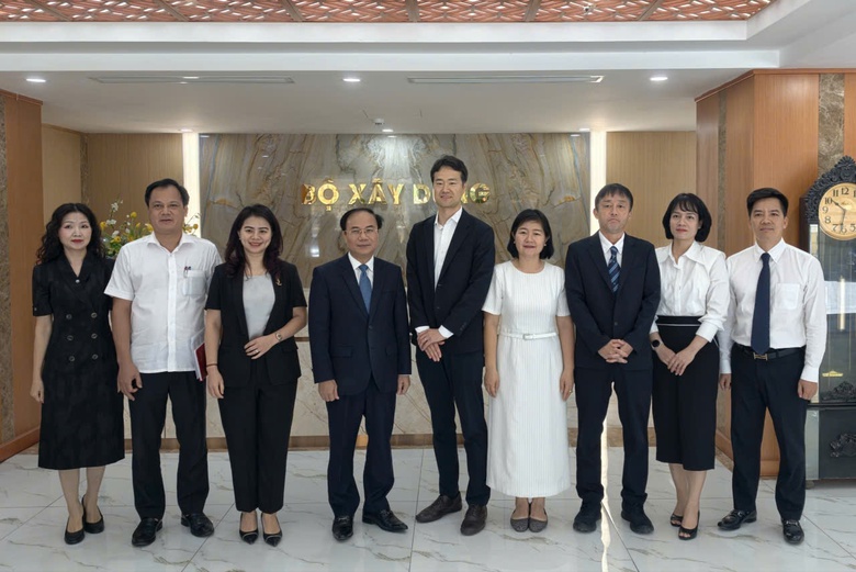 Thứ trưởng Nguyễn Văn Sinh l&agrave;m việc với JHF về Quỹ Nh&agrave; ở quốc gia v&agrave; t&iacute;n dụng nh&agrave; ở
- Ảnh 2.