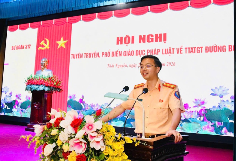 Nhiều giải ph&aacute;p s&aacute;ng tạo, đưa Luật TTATGT đường bộ v&agrave;o cuộc sống ở Th&aacute;i Nguy&ecirc;n- Ảnh 3.