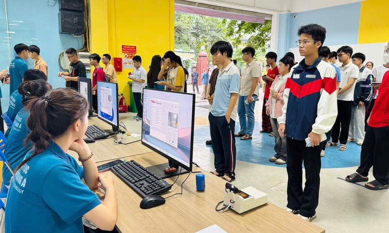Đại học Bách khoa Hà Nội công bố điểm thi TSA đợt 3: Thủ khoa đạt hơn 93 điểm- Ảnh 1. Đại học Bách khoa Hà Nội công bố điểm thi TSA đợt 3: Thủ khoa đạt hơn 93 điểm- Ảnh 1.