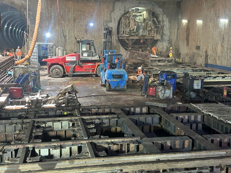 Thiếu bộ ti&ecirc;u chuẩn d&ugrave;ng chung, metro H&agrave; Nội đối diện nguy cơ vận h&agrave;nh k&eacute;m hiệu quả- Ảnh 1.
