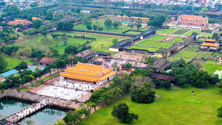 Huế đầu tư gần 81 tỷ đồng chiếu sáng nghệ thuật Hoàng thành về đêm- Ảnh 1. Huế đầu tư gần 81 tỷ đồng chiếu sáng nghệ thuật Hoàng thành về đêm- Ảnh 1.