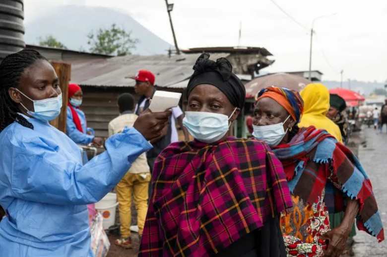 Tổng Gi&aacute;m đốc WHO cảnh b&aacute;o dịch bệnh Ebola "vượt ngo&agrave;i tầm kiểm so&aacute;t"- Ảnh 1.