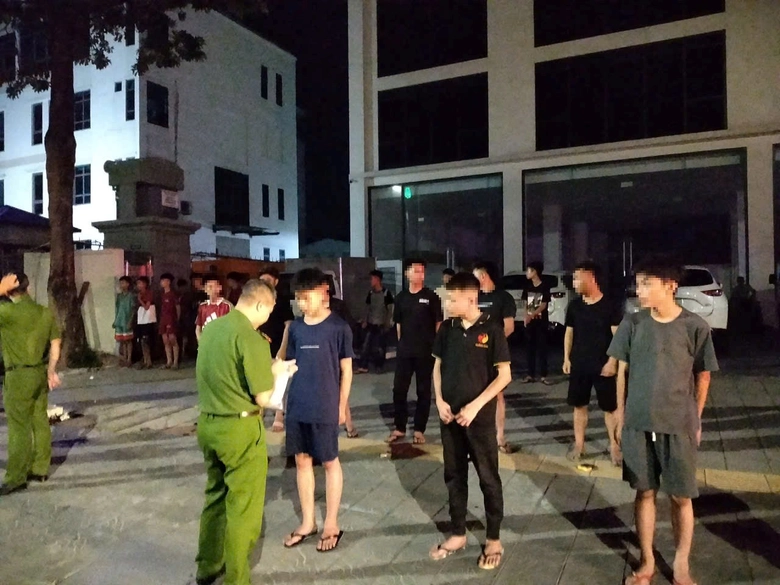 Hải Ph&ograve;ng xử l&yacute; 36 thanh thiếu ni&ecirc;n livestream, cổ vũ đua xe tr&aacute;i ph&eacute;p- Ảnh 1.