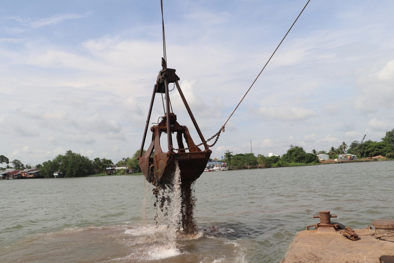 Thủ tướng: Vĩnh Long cần đẩy mạnh ph&aacute;t triển hạ tầng giao th&ocirc;ng, tạo động lực bứt ph&aacute;- Ảnh 4.
