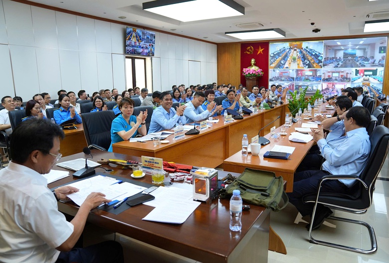 Không để người lao động tuyến đầu “đứng ngoài” quá trình đổi mới ngành đường sắt- Ảnh 1.