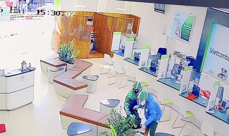 Gia Lai: Đang x&eacute;t xử vụ cướp ng&acirc;n h&agrave;ng t&aacute;o tợn g&acirc;y chấn động dư luận- Ảnh 3.