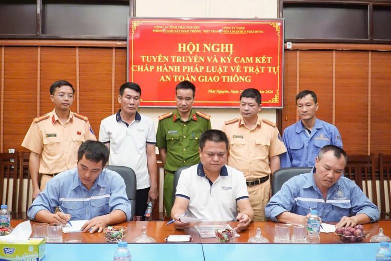 Nhiều giải ph&aacute;p s&aacute;ng tạo, đưa Luật TTATGT đường bộ v&agrave;o cuộc sống ở Th&aacute;i Nguy&ecirc;n- Ảnh 1.