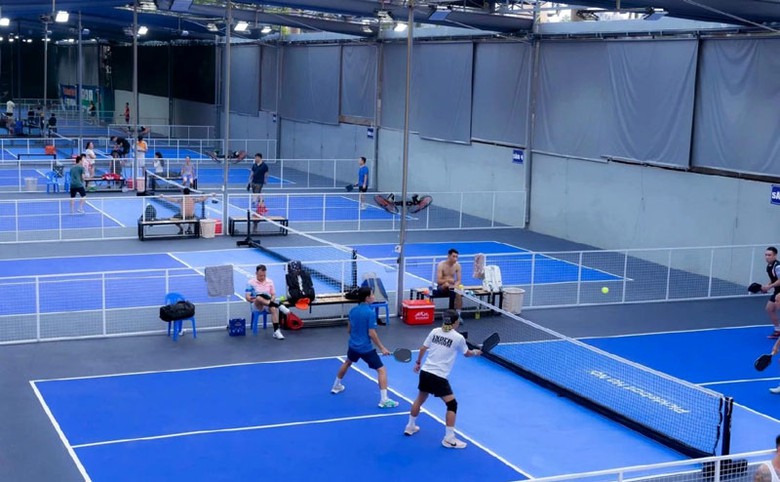 Phong tr&agrave;o chơi pickleball tại H&agrave; Nội đang c&oacute; dấu hiệu hạ nhiệt sau giai đoạn ph&aacute;t triển b&ugrave;ng nổ.