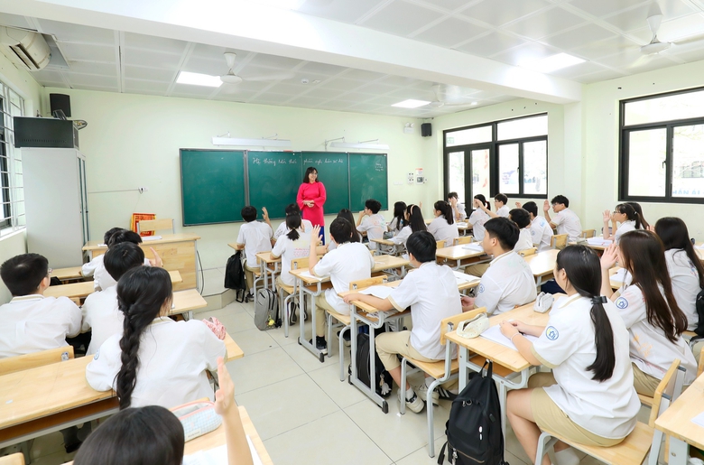 Đề thi lớp 10 H&agrave; Nội năm 2026 sẽ b&aacute;m s&aacute;t đề minh họa- Ảnh 2.