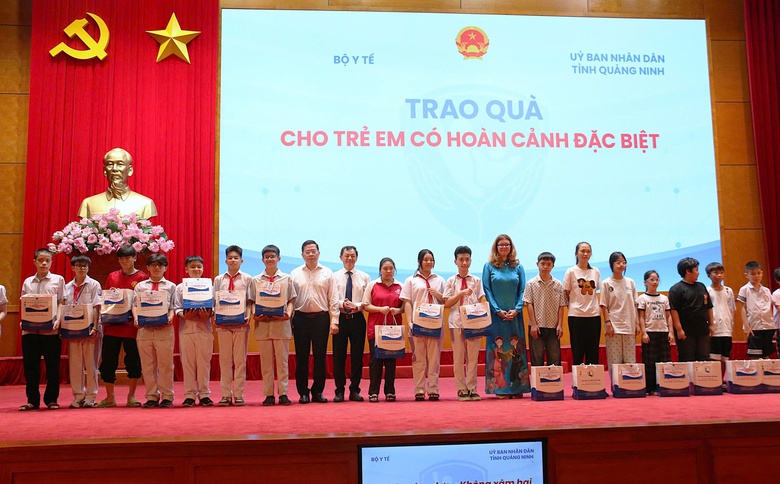 Ph&oacute; Chủ tịch nước V&otilde; Thị &Aacute;nh Xu&acirc;n dự lễ ph&aacute;t động Th&aacute;ng h&agrave;nh động v&igrave; trẻ em năm 2026- Ảnh 6.
