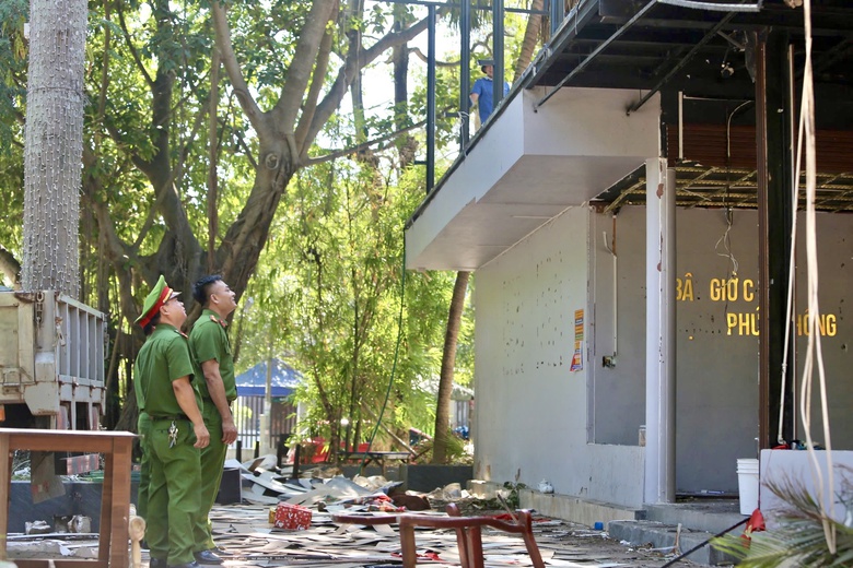 “Siêu phường” Hạc Thành mạnh tay xử lý vi phạm trật tự xây dựng- Ảnh 1. “Siêu phường” Hạc Thành mạnh tay xử lý vi phạm trật tự xây dựng- Ảnh 1.