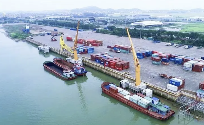Quy định nghi&ecirc;m ngặt về bảo vệ m&ocirc;i trường tại cảng, bến thủy nội địa- Ảnh 1.