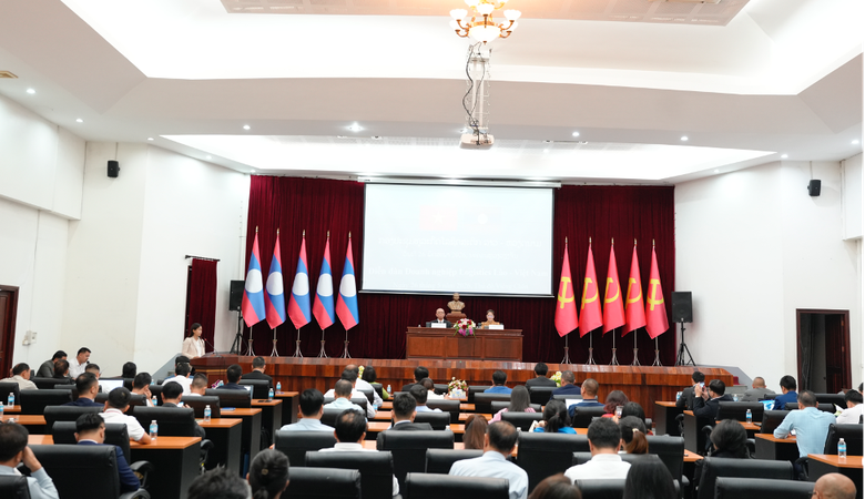 Việt Nam - L&agrave;o th&uacute;c đẩy li&ecirc;n kết logistics xuy&ecirc;n bi&ecirc;n giới- Ảnh 1.