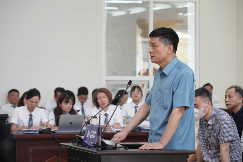 Hai cựu Cục trưởng An to&agrave;n thực phẩm nhận hối lộ c&ugrave;ng được giảm &aacute;n- Ảnh 3.